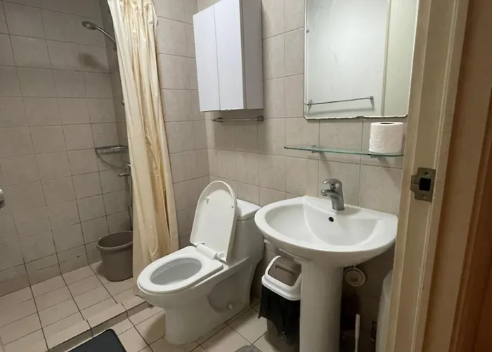 Soho Edsa Shaw Pool Front With Smart Tv * Manilla
